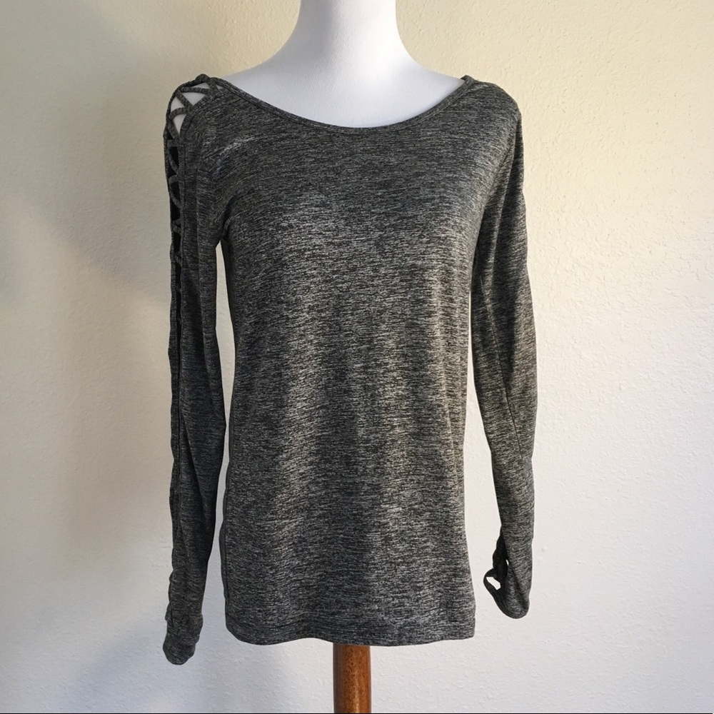Grey Top - Picture 2 of 3